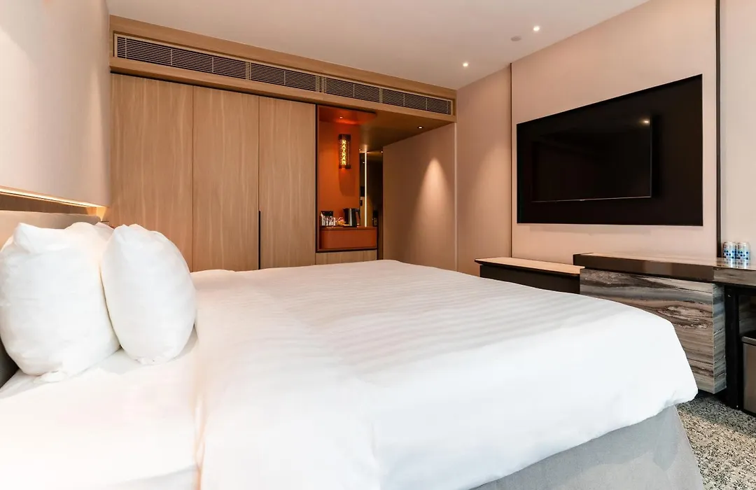 Nathan Hotel-1
